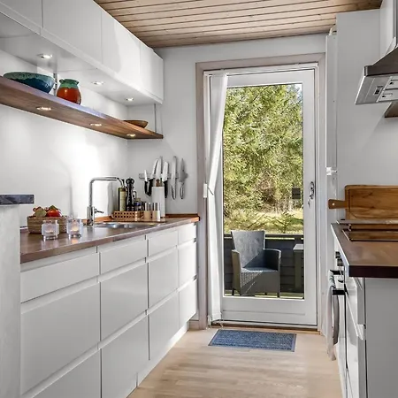 בית נופש Ayen - 1-2km From The Sea By Interhome *